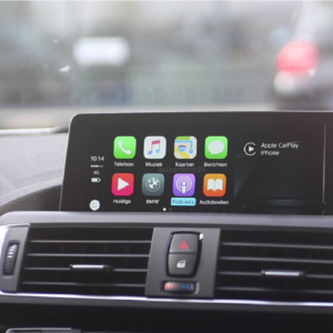 Apple CarPlay inbouwen plaatsen BMW 1 serie