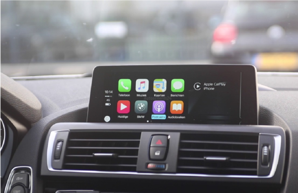 Apple CarPlay inbouwen plaatsen BMW 1 serie