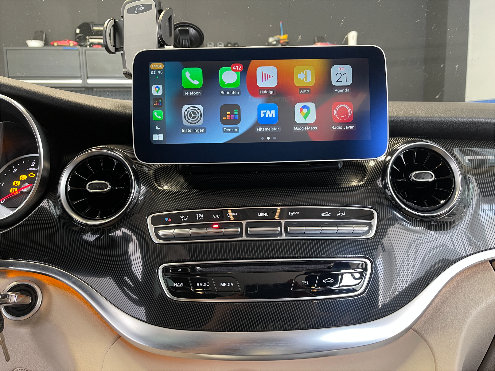 Smartphone Mercedes-Benz V-Klasse Apple / Android Auto -