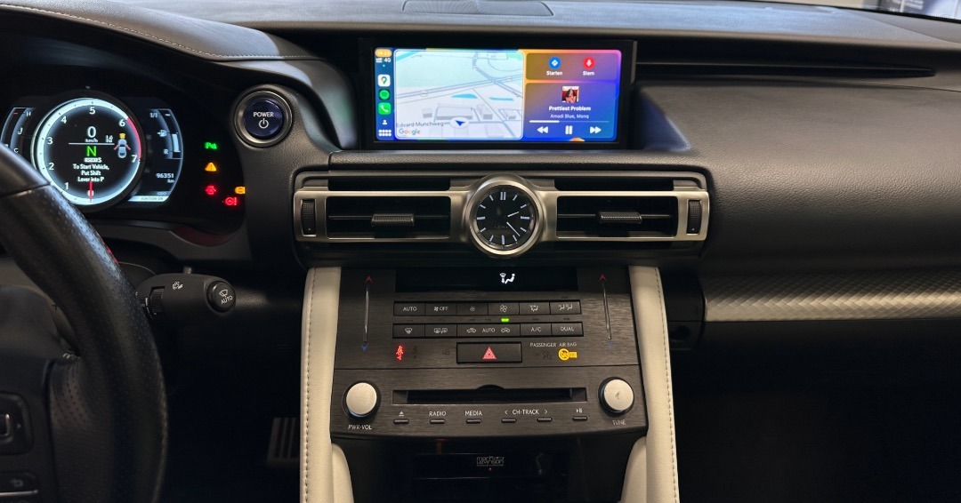 Lexus-is-Android-Auto-Apple-CarPlay-inbouwen-installeren-2