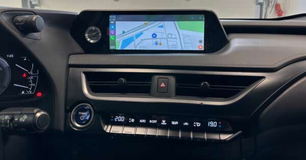multimediasysteem-apple-carplay-android-auto-Lexus-ux-