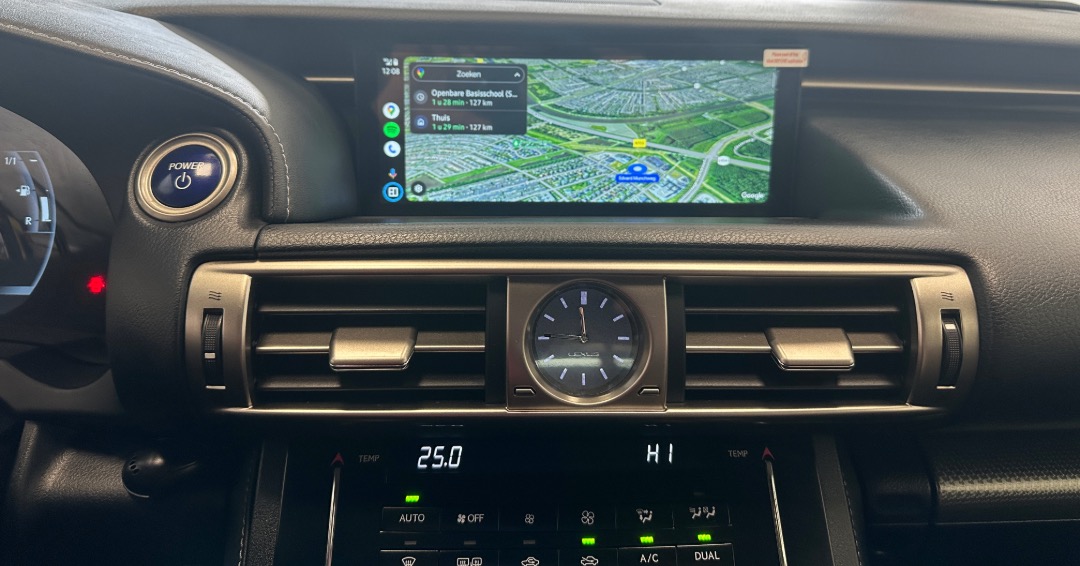 Lexus-es-apple-carplay-android-auto-inbouwen-2