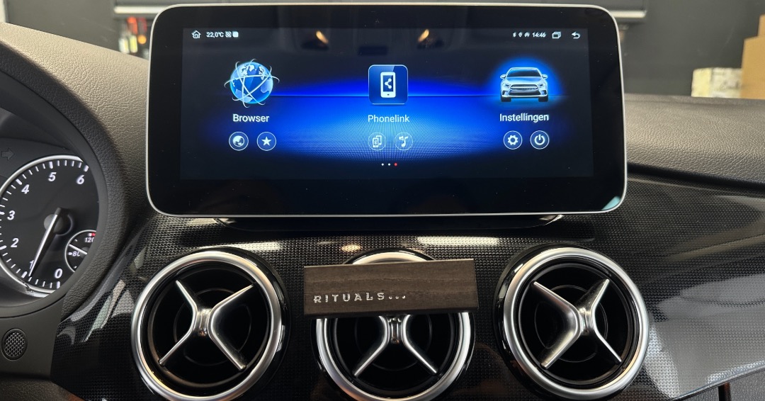 Mercedes-B-Klasse-multimediasysteem-inbouwen-Apple-Carplay-Android-Auto3-2