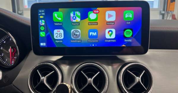 multimedia-systeem-inbouwen-mercedes-cla-grootscherm