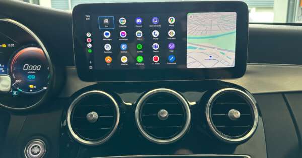 Mercedes-Benz-C-Klasse-Apple-CarPlay-Android-Auto-installeren-inbouwen