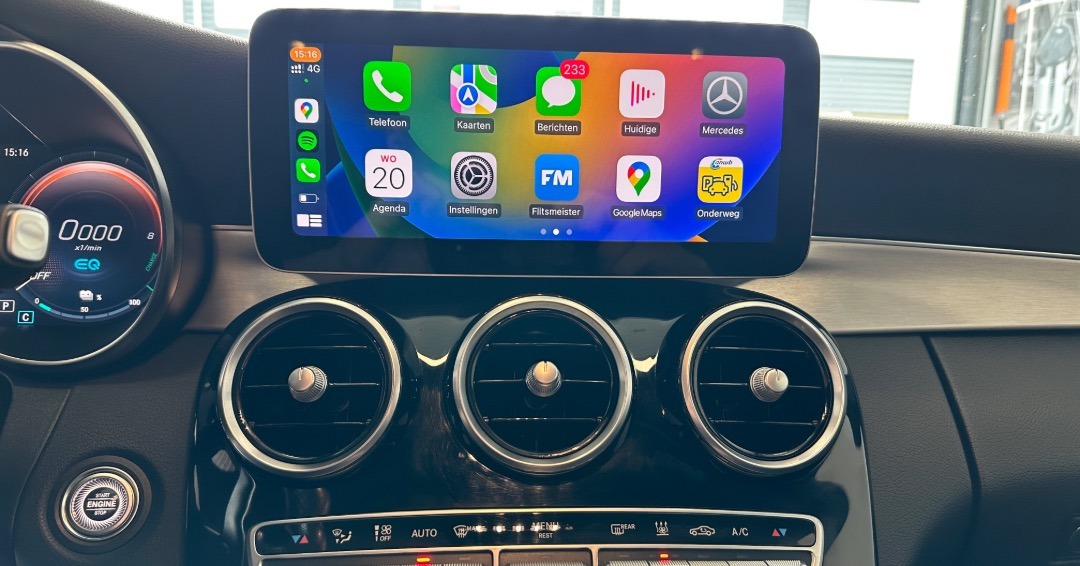 Mercedes-C-Klasse-Android-Auto-Apple-CarPlay-installeren-inbouwen