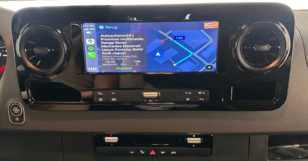 Mercedes-Sprinter-Android-Auto-Apple-CarPlay-installeren-inbouwen-2-2
