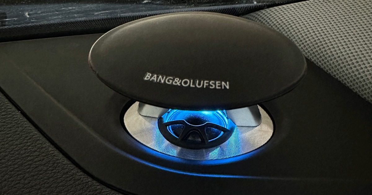 Sfeerverlichting--bang-olufsen-tweeter-inbouwen-Audi-q7-auto